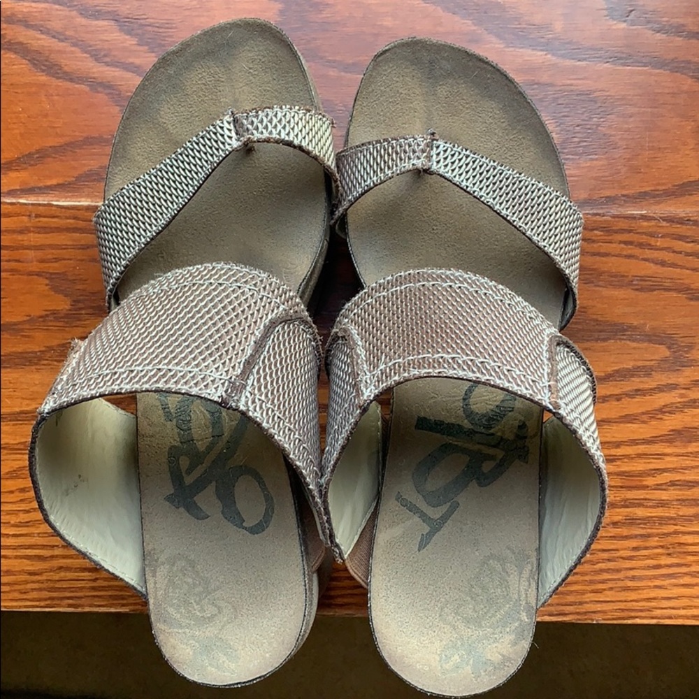 OTBT platform sandals